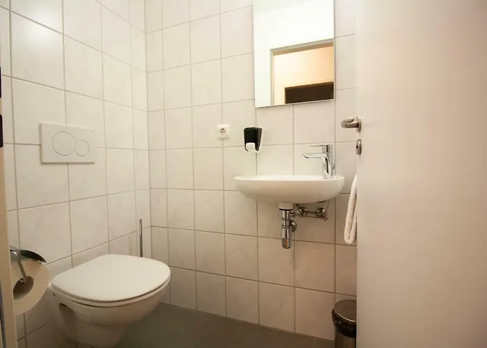 Gaestehaus St. Georg - Weltenburger Klosterbetriebe Gmbh 3* Kelheim