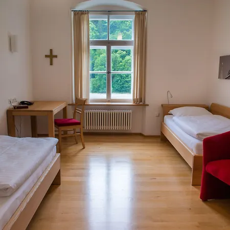 Gaestehaus St. Georg - Weltenburger Klosterbetriebe Gmbh 3* Kelheim