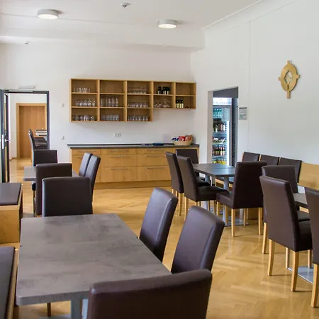 Han/Misafirhane Gaestehaus St. Georg - Weltenburger Klosterbetriebe Gmbh