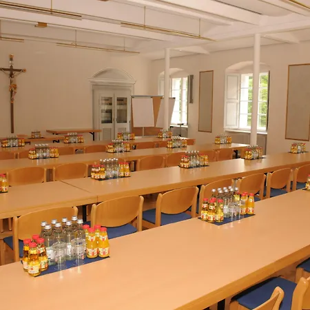 Gaestehaus St. Georg - Weltenburger Klosterbetriebe Gmbh Han/Misafirhane 3*