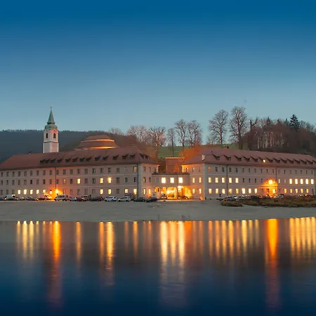 Gaestehaus St. Georg - Weltenburger Klosterbetriebe Gmbh Kelheim