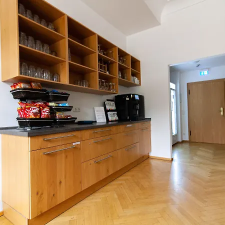 Gaestehaus St. Georg - Weltenburger Klosterbetriebe Gmbh Han/Misafirhane Kelheim