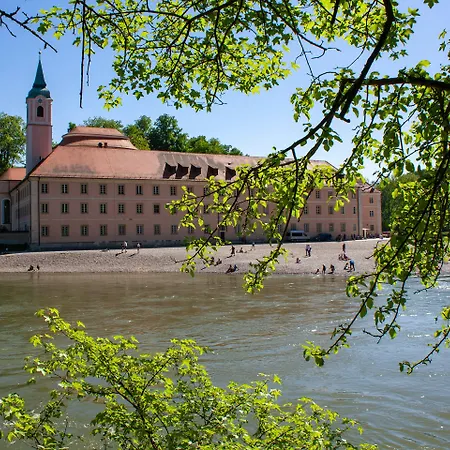 Gaestehaus St. Georg - Weltenburger Klosterbetriebe Gmbh 3* Kelheim