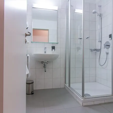 Gaestehaus St. Georg - Weltenburger Klosterbetriebe Gmbh 3* Kelheim