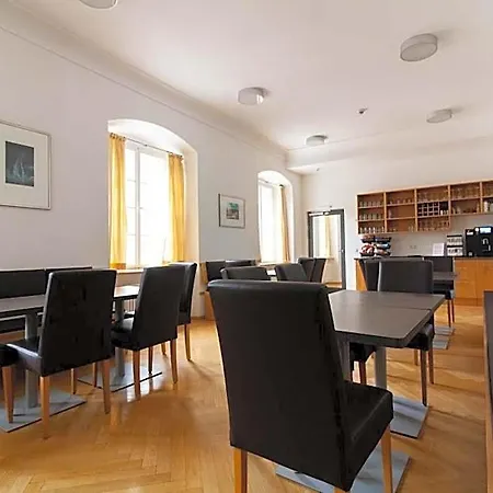 Gaestehaus St. Georg - Weltenburger Klosterbetriebe Gmbh 3* Kelheim