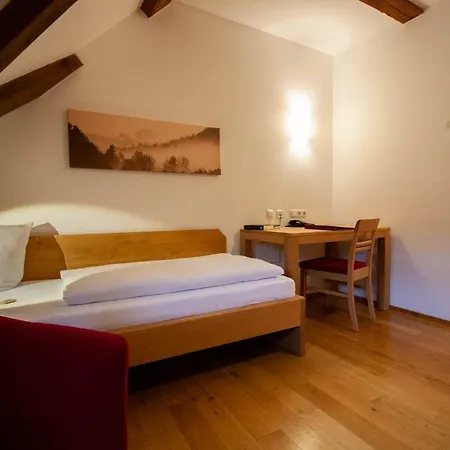 Gaestehaus St. Georg - Weltenburger Klosterbetriebe Gmbh Inn
