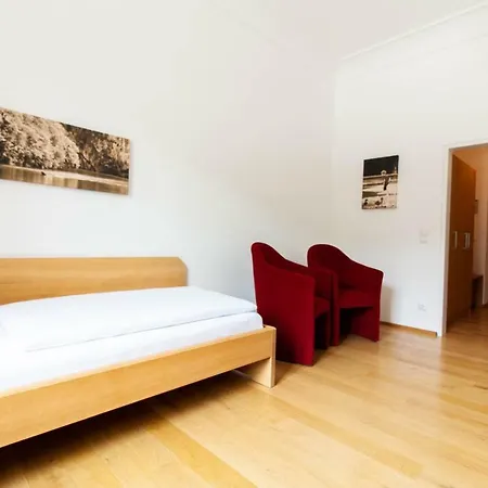 Gaestehaus St. Georg - Weltenburger Klosterbetriebe Gmbh 3*